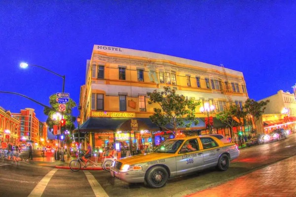 HI Downtown