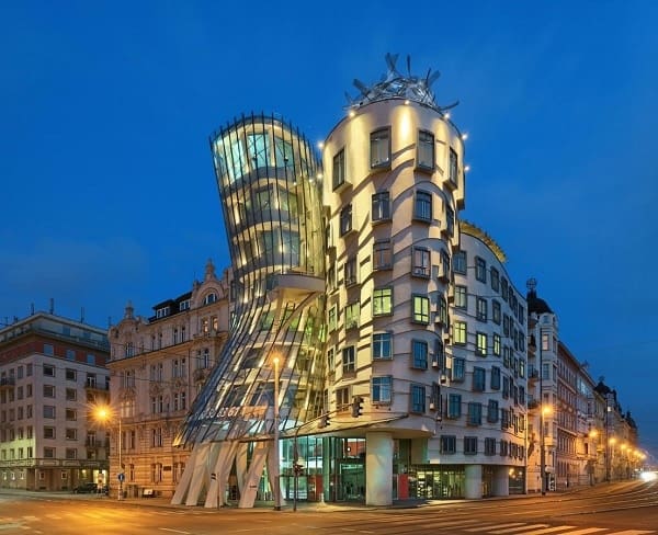Det dansende hus i Prag