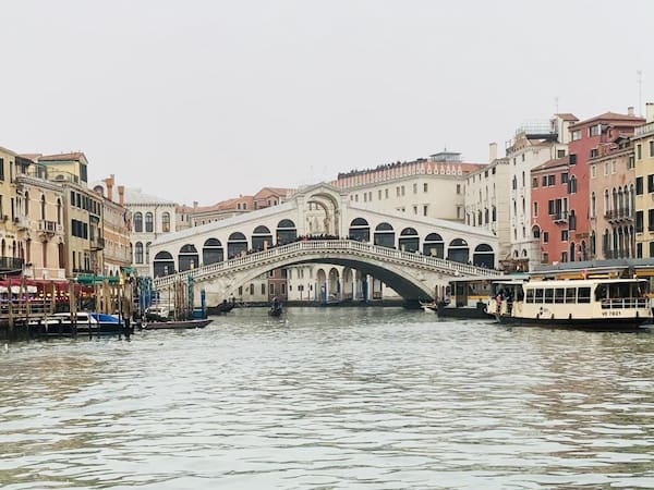 Rialtobroen i Venedig